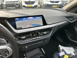 BMW 1-serie Gereserveerd 118D 2.0 150pk 8-traps aut + f1 M-Sport - pano - front + line + side + park assist - sfeerverl - keyless - virtual picture 16