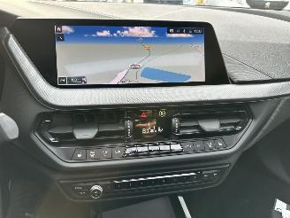 BMW 1-serie Gereserveerd 118D 2.0 150pk 8-traps aut + f1 M-Sport - pano - front + line + side + park assist - sfeerverl - keyless - virtual picture 33