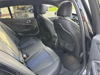 BMW 1-serie Gereserveerd 118D 2.0 150pk 8-traps aut + f1 M-Sport - pano - front + line + side + park assist - sfeerverl - keyless - virtual picture 65