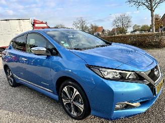 Nissan Leaf Gereserveerd e+ 62kWh 218pk aut Tekna - nap - bose - 360cam - nav - leer + alcantara - stuur + stoelverw v+a - E-pedal picture 4