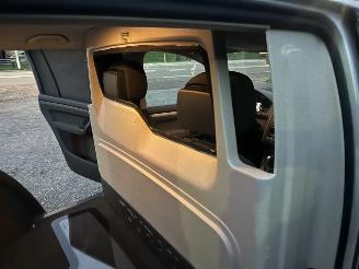 Volkswagen Touran VAN 1.6 TDI 105pk 7-Traps dsg aut Comf - nap - clima - cruise - trekh - lmv - privacy glass - luxe uitvoering picture 28