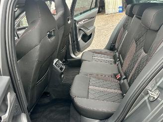 Skoda Octavia RS 2.0 TSI 265pk Aut + F1 Combi - pano - crystal light - front + line + side assist - virtual - 19 inch - keyless picture 77