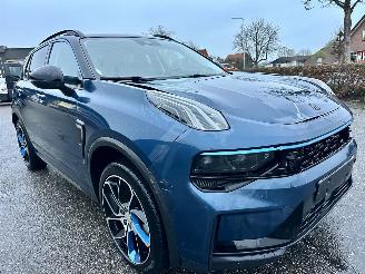 Lynk & Co 01 1.5 Plug-In Hybrid 7-Traps aut - pano - navi - 360cam - stoelverw - 20inch - Infinity - pdc v+a picture 4