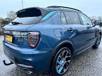 Lynk & Co 01 gereserveerd 1.5 Plug-In Hybrid 7-Traps aut - pano - navi - 360cam - stoelverw - 20inch - Infinity - pdc v+a picture 5