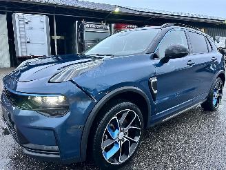 Lynk & Co 01 1.5 Plug-In Hybrid 7-Traps aut - pano - navi - 360cam - stoelverw - 20inch - Infinity - pdc v+a picture 2