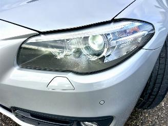 BMW 5-serie Touring 520i 184pk 8-traps aut Luxury Ed - nap - leer - stoelverw - elektr trekh + stuur - memory l+r picture 8