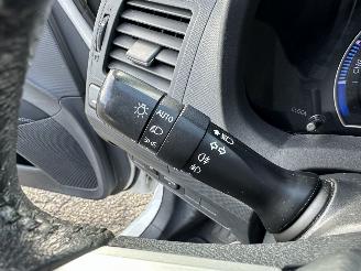 Toyota Auris 1.8 Full Hybrid 123pk aut Executive - nap - navi - camera - keyless entry + start - lmv + 4x goede banden picture 48