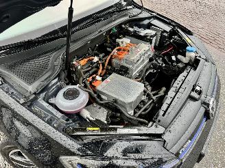Volkswagen e-Golf 136pk aut Highline 5drs - nap - virtual - keyless - leer - stoelverw - sfeerverl - camera - pdc v+a picture 77