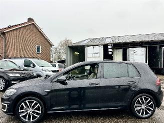Coche accidentado Volkswagen e-Golf 136pk aut Highline 2018/3