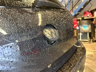 Volkswagen e-Golf 136pk aut Highline 5drs - nap - virtual - keyless - leer - stoelverw - sfeerverl - camera - pdc v+a picture 13