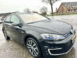 Volkswagen e-Golf 136pk aut Highline 5drs - nap - virtual - keyless - leer - stoelverw - sfeerverl - camera - pdc v+a picture 3