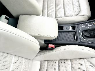 Volkswagen e-Golf 136pk aut Highline 5drs - nap - virtual - keyless - leer - stoelverw - sfeerverl - camera - pdc v+a picture 50