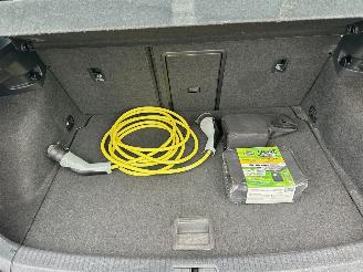Volkswagen e-Golf 136pk aut Highline 5drs - nap - virtual - keyless - leer - stoelverw - sfeerverl - camera - pdc v+a picture 36