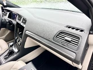 Volkswagen e-Golf 136pk aut Highline 5drs - nap - virtual - keyless - leer - stoelverw - sfeerverl - camera - pdc v+a picture 47