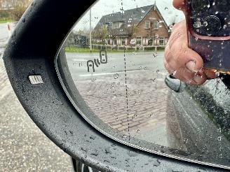 Volkswagen e-Golf 136pk aut Highline 5drs - nap - virtual - keyless - leer - stoelverw - sfeerverl - camera - pdc v+a picture 10