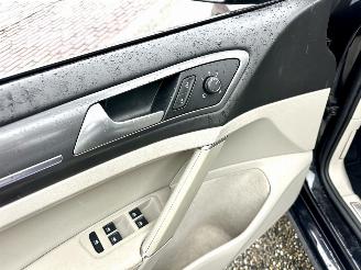 Volkswagen e-Golf 136pk aut Highline 5drs - nap - virtual - keyless - leer - stoelverw - sfeerverl - camera - pdc v+a picture 67