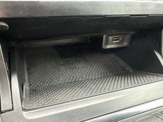 Volkswagen e-Golf 136pk aut Highline 5drs - nap - virtual - keyless - leer - stoelverw - sfeerverl - camera - pdc v+a picture 32