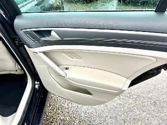 Volkswagen e-Golf 136pk aut Highline 5drs - nap - virtual - keyless - leer - stoelverw - sfeerverl - camera - pdc v+a picture 61