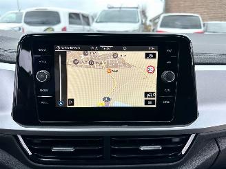 Volkswagen T-Roc 1.5 TSI 150pk 7-Traps aut Life - 7dkm nap - navi - cam - virtual - front + line + park assist - keyless picture 23
