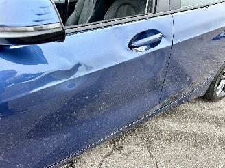 BMW 1-serie 118i 136pk 7-Traps aut High Exe - nap - virtual - nav - cam - front + line + park assist - leer + stoelverw - sfeerverl picture 102