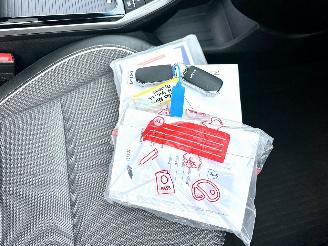 Kia e-Niro 64kWh 204pk aut DynamicPlusLine - nap - schuifdak - carplay - keyless - stuurverw - front + line assist picture 17