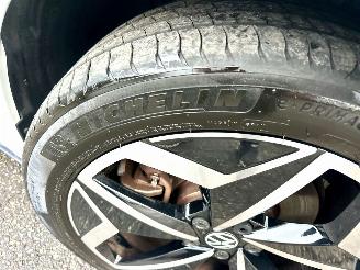 Volkswagen ID.3 58kWh 204pk aut First Plus - nap - navi - cam - keyless - 19 inch - stuurverw - front + line assist - sfeerverl picture 68