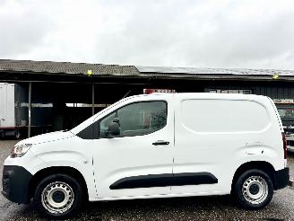 Citroën Berlingo 1.5 BlueHDI 99pk 6-bak euro6 Club - nap - airco - cruise - pdc - 2022/2