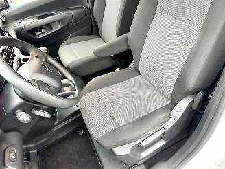 Citroën Berlingo 1.5 BlueHDI 99pk 6-bak euro6 Club - nap - airco - cruise - pdc - carplay - schuif + klapdeuren picture 34