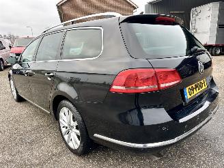 Volkswagen Passat 1.4 TSI 122pk dsg aut + f1 Highline - nap - dvd in hoofdsteunen - navi - clima - cruise - leer + stoelverw picture 6