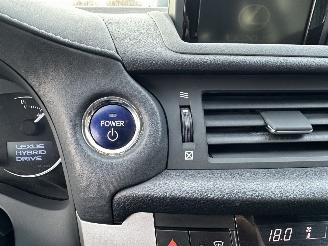 Lexus Ct 200h Hybrid 123pk aut Luxury Line - nap - nav - leer - camera - memory - xenon - pdc v+a - keyless picture 57