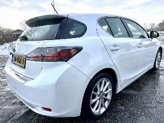 Lexus Ct 200h Hybrid 123pk aut Luxury Line - nap - nav - leer - camera - memory - xenon - pdc v+a - keyless picture 4
