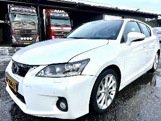 Lexus Ct 200h Hybrid 123pk aut Luxury Line - nap - nav - leer - camera - memory - xenon - pdc v+a - keyless picture 2
