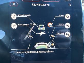 Renault Clio gereserveerd 1.6 E-Tech Hybrid 8-traps aut 140 Intens - nap - 360cam - keyless - navi - front + line + side + park assist - virtual picture 19