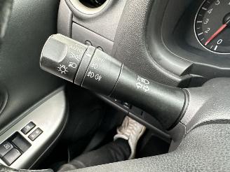 Nissan Micra gereserveerd 1.2i 80pk Connect Edition 5drs - navi - clima - cruise - pdc v+a - licht + regensensor - gebruikerssporen picture 23