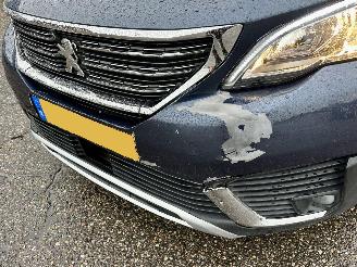 Peugeot 5008 1.2T 131pk 6-traps aut + F1 Crossway 7Pers - navi - leer - virtual - camera v+a - line + side assist - 50dkm picture 10