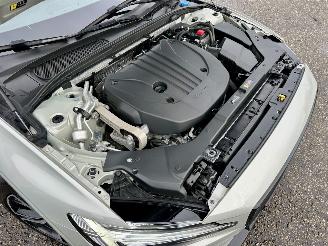 Volvo V-60 2.0 B4 Hybrid 8-traps aut R-Design - nap - virtual - leer - stuur + stoelverw - trekh - front + line + side assist picture 13