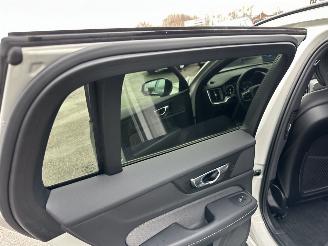 Volvo V-60 2.0 B4 Hybrid 8-traps aut R-Design - nap - virtual - leer - stuur + stoelverw - trekh - front + line + side assist picture 78