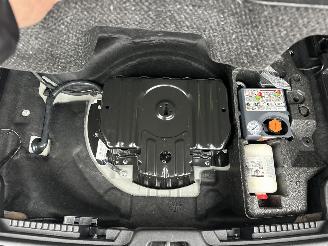 Volvo V-60 2.0 B4 Hybrid 8-traps aut R-Design - nap - virtual - leer - stuur + stoelverw - trekh - front + line + side assist picture 72