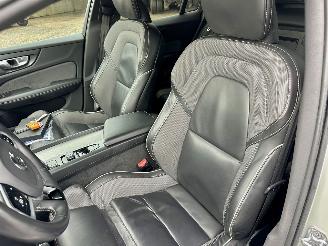 Volvo V-60 2.0 B4 Hybrid 8-traps aut R-Design - nap - virtual - leer - stuur + stoelverw - trekh - front + line + side assist picture 17