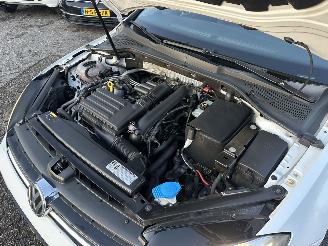 Volkswagen Golf 1.2 TSI 105pk 6-bak Highl 5drs - pano - nap - xenon - massage - navi - stoelverw - half leer - bearlock picture 87