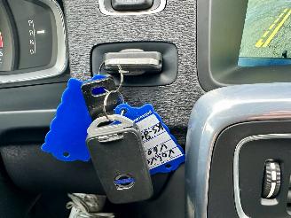 Volvo V-60 2.4 D5 Hybrid aut AWD R-Design - schuifdak - leer - nav - cam - front + line + side assist - harman/kardon picture 48