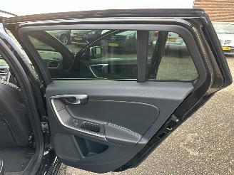 Volvo V-60 2.4 D5 Hybrid aut AWD R-Design - schuifdak - leer - nav - cam - front + line + side assist - harman/kardon picture 59