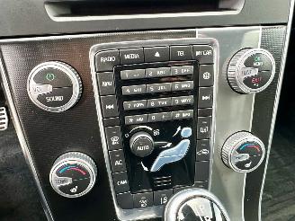 Volvo V-60 2.4 D5 Hybrid aut AWD R-Design - schuifdak - leer - nav - cam - front + line + side assist - harman/kardon picture 50