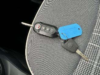 Fiat 500 gereserveerd 0.9 TwinAir Turbo 80pk Lounge - pano - nap - clima - pdc - 17 inch lmv - app - usb - dimmend binnenspiegel picture 21