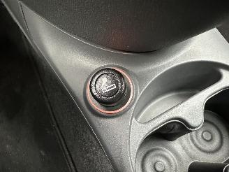 Fiat 500 gereserveerd 0.9 TwinAir Turbo 80pk Lounge - pano - nap - clima - pdc - 17 inch lmv - app - usb - dimmend binnenspiegel picture 32