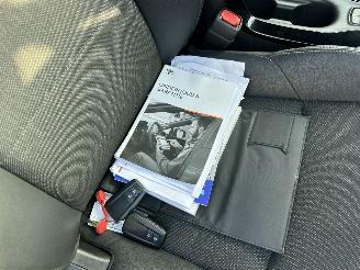 Toyota Corolla Touring sports 1.8 Hybrid aut Dynamic - nap - keyless - navi - cam - trekh - front + line assist - pdc v+a picture 44