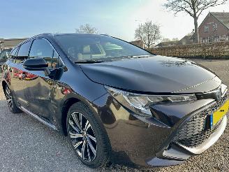 Toyota Corolla Touring sports 1.8 Hybrid aut Dynamic - nap - keyless - navi - cam - trekh - front + line assist - pdc v+a picture 3