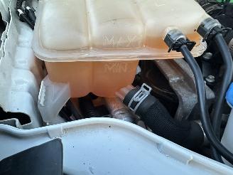 Ford Focus 1.0T Ecoboost 101pk Edition 5drs - 64dkm - airco - 51.360km distr.riem + waterpomp vernieuwd in 5/2025 picture 69