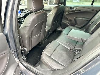 Opel Astra 1.4 Turbo 150pk 6-bak - nap - massage - hud - keyless - front + line + side assist - stoelventilatie - stuur + stoelverw v+a picture 54