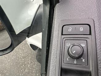 Volkswagen Transporter Kombi 2.0 TDI 150pk 7-traps dsg aut highline 9Pers - nap - navi - airco - cruise - pdc v+a - euro.6 picture 25
